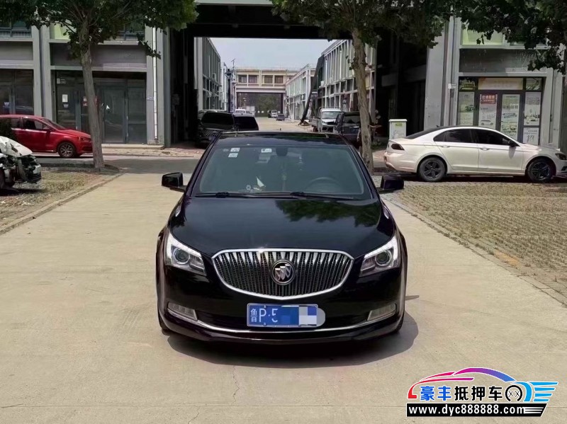 14年别克君越轿车抵押车出售