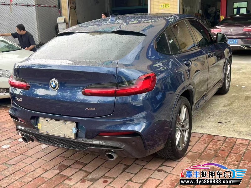 19年宝马X4轿车抵押车出售