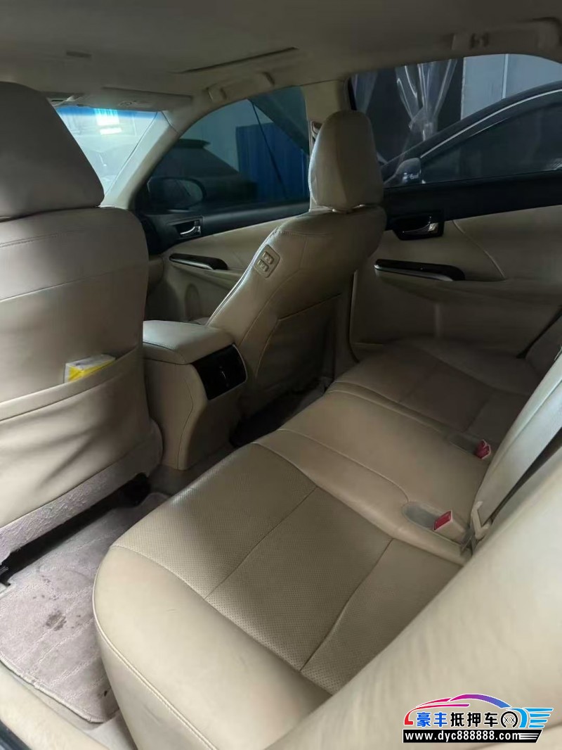 16年丰田凯美瑞轿车抵押车出售