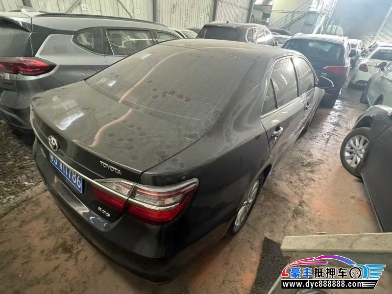 16年丰田凯美瑞轿车抵押车出售