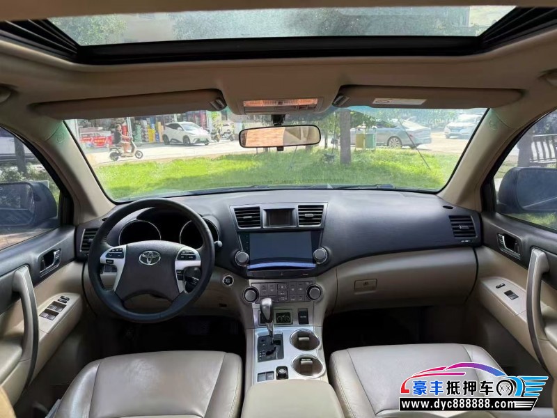 13年丰田汉兰达轿车抵押车出售