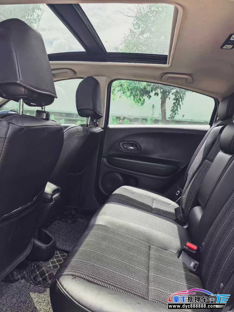 18年本田缤智轿车抵押车出售