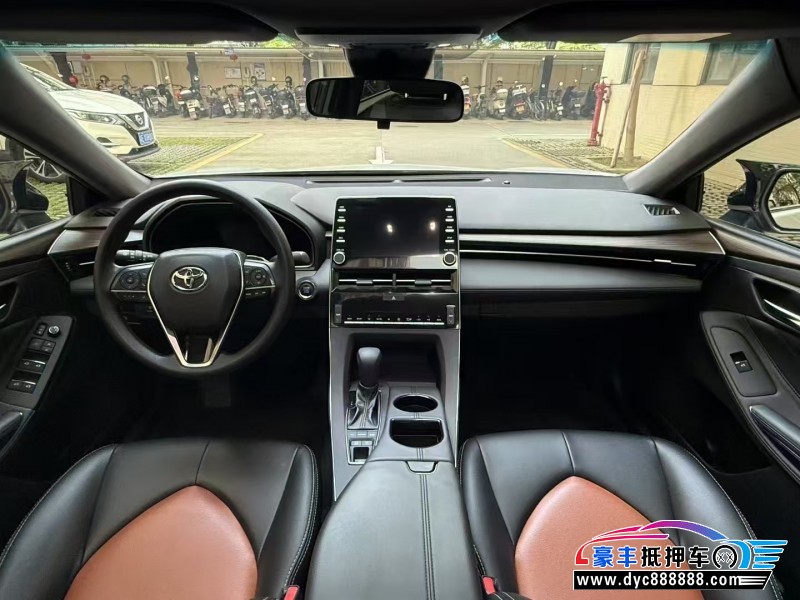 19年丰田亚洲龙轿车抵押车出售