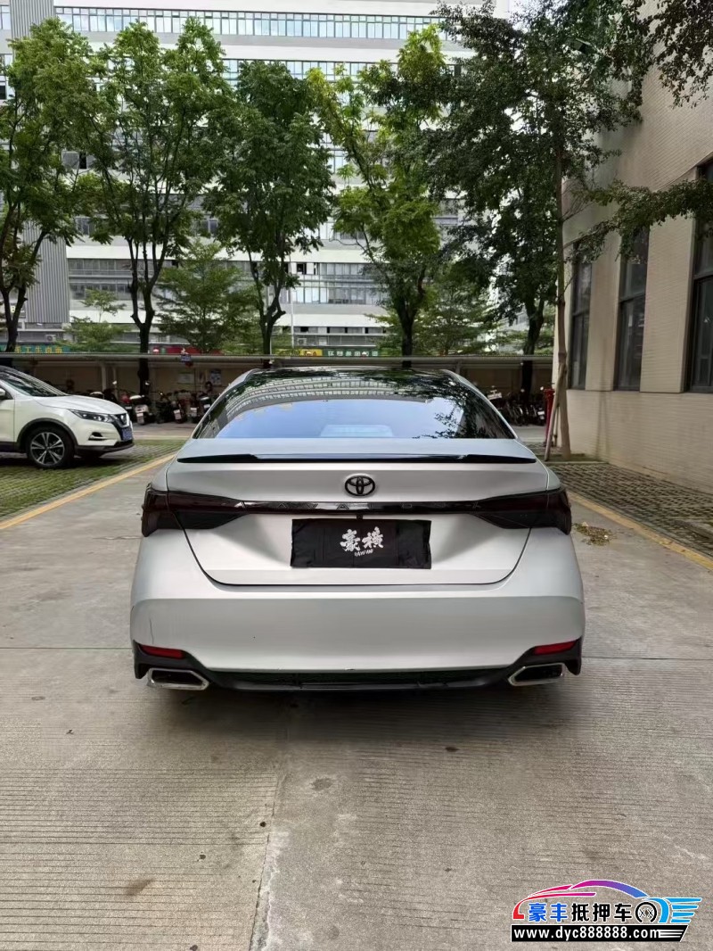 19年丰田亚洲龙轿车抵押车出售