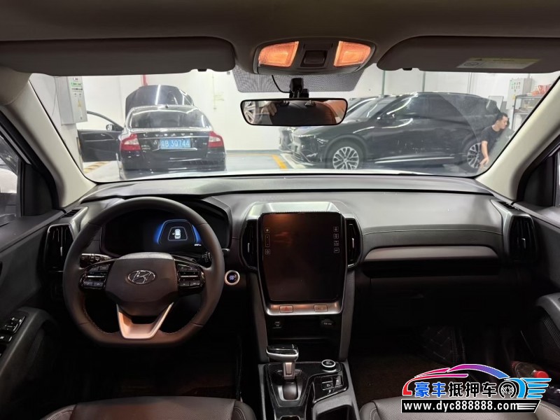 23年现代ix35轿车抵押车出售