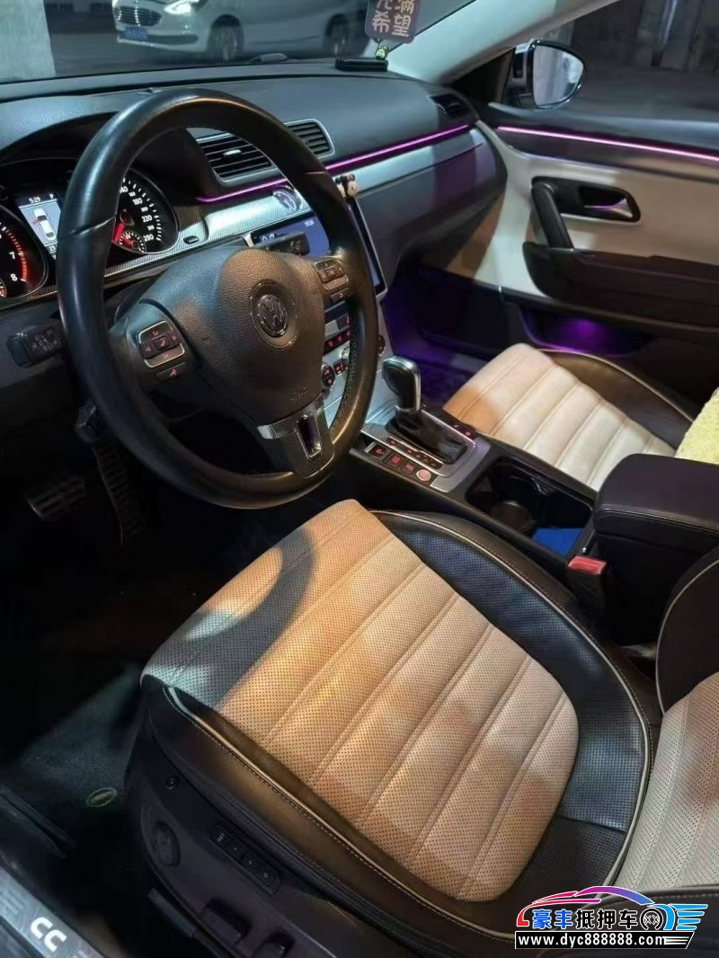 15年大众CC轿车抵押车出售