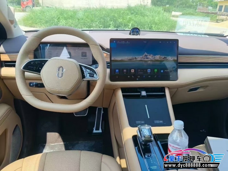 25年华为问界SUV抵押车出售