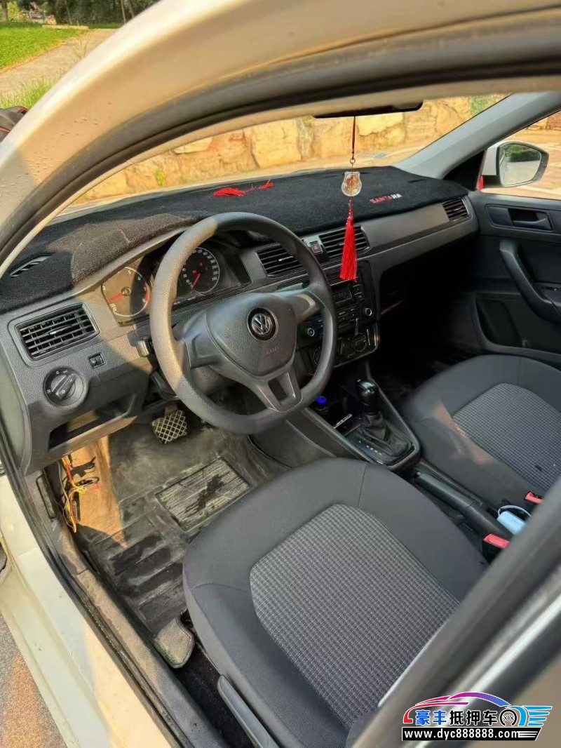 22年大众桑塔纳轿车抵押车出售