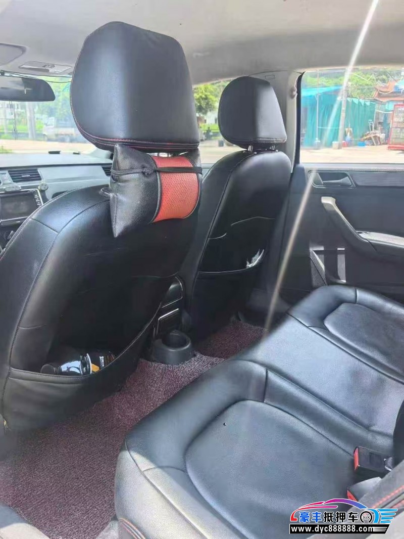 16年大众桑塔纳轿车抵押车出售