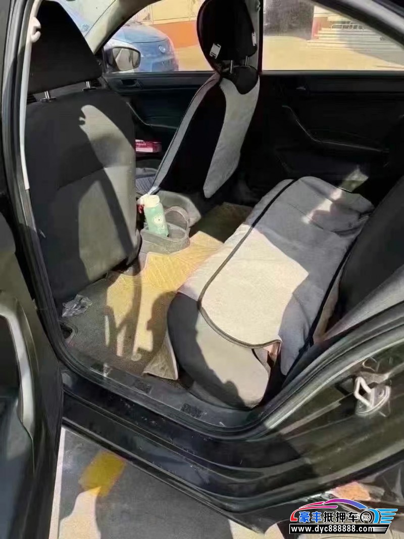 16年大众桑塔纳轿车抵押车出售