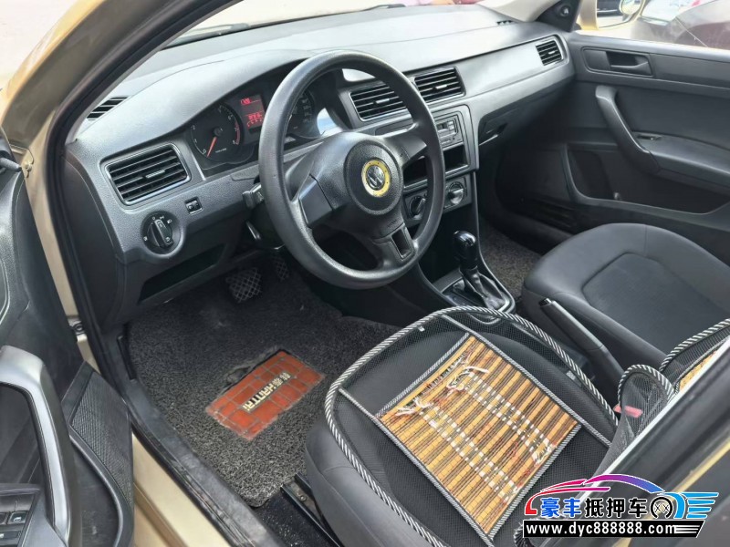 14年大众桑塔纳轿车抵押车出售