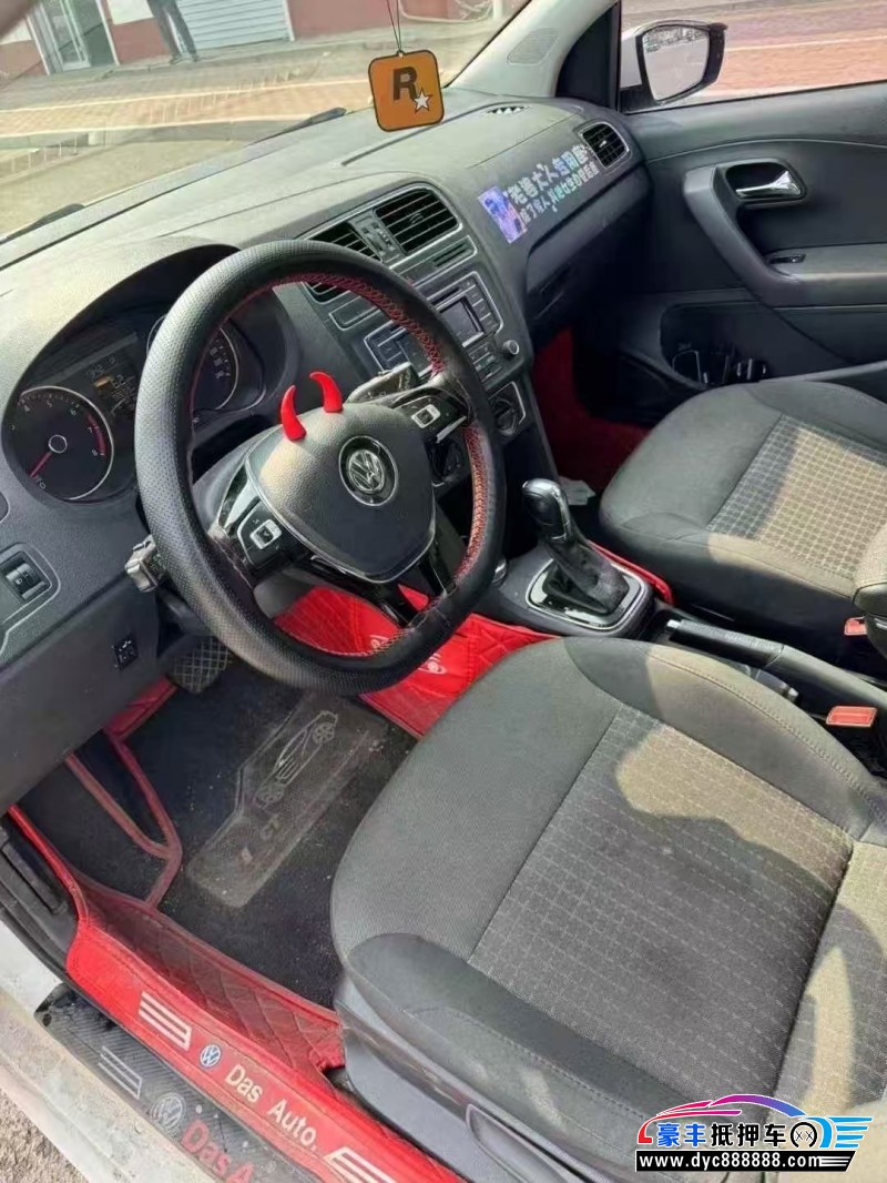 17年大众polo轿车抵押车出售