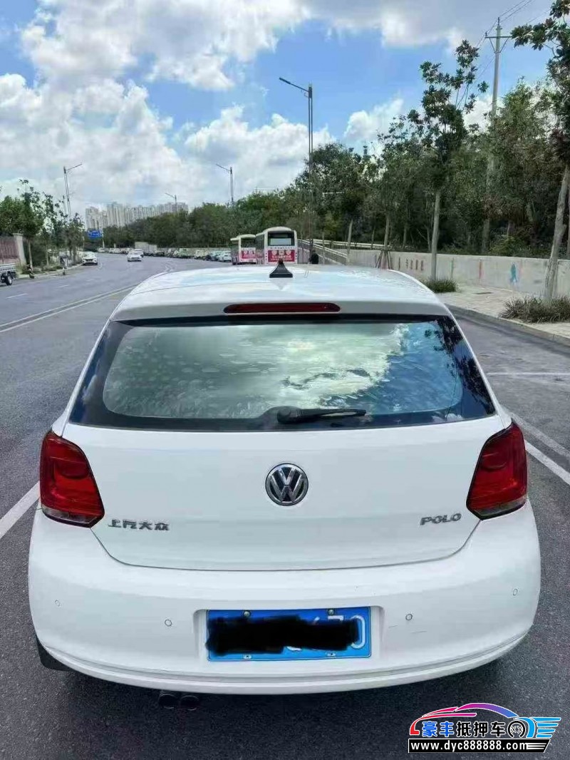 13年大众polo轿车抵押车出售