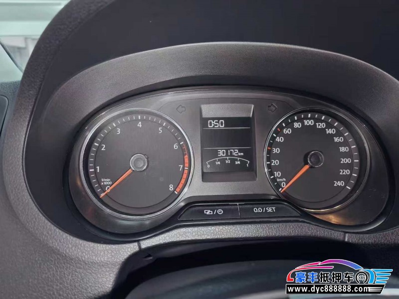 16年大众polo轿车抵押车出售