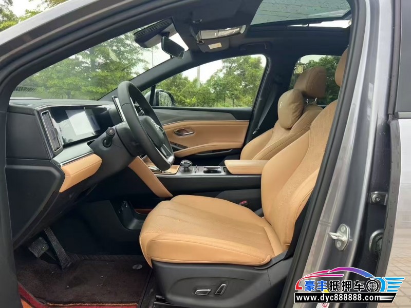 25年比亚迪宋轿车抵押车出售