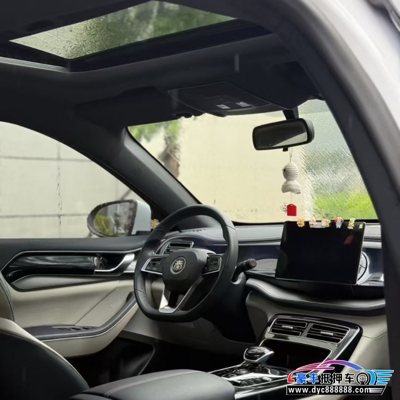 23年比亚迪秦轿车抵押车出售