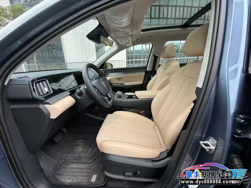 25年比亚迪宋轿车抵押车出售