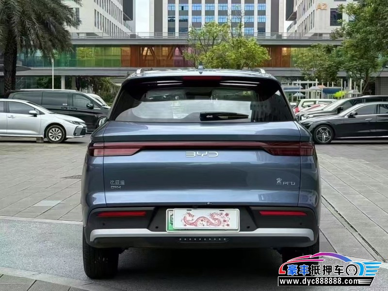 25年比亚迪宋轿车抵押车出售