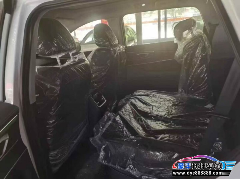 25年奇瑞瑞虎8轿车抵押车出售