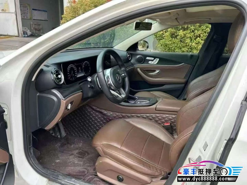 19年奔驰E轿车抵押车出售