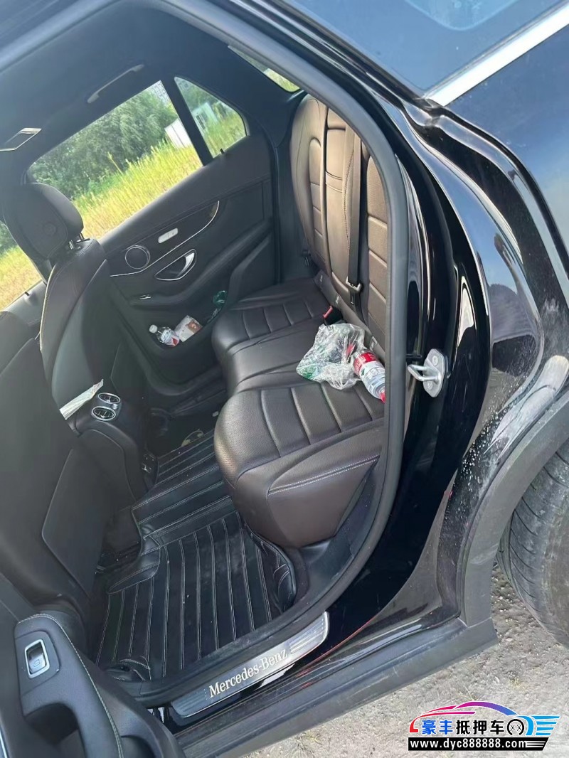 19年奔驰GLC轿车抵押车出售