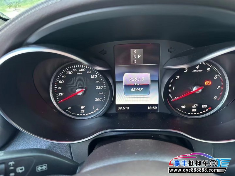 19年奔驰GLC轿车抵押车出售