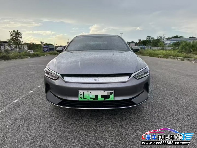 25年比亚迪秦轿车抵押车出售