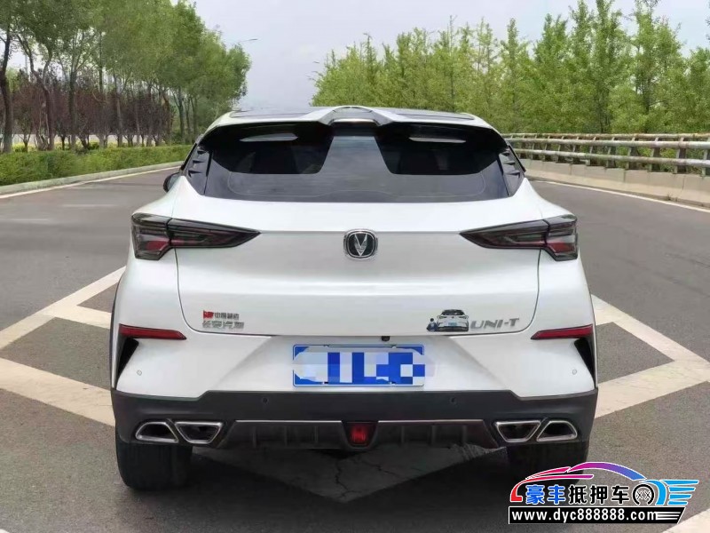 21年长安长安UNI轿车抵押车出售