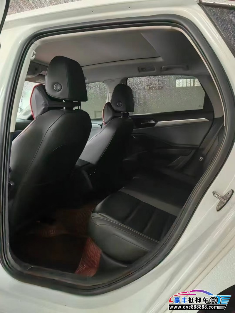 19年大众速腾轿车抵押车出售