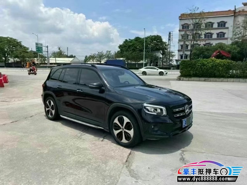 21年奔驰GLB轿车抵押车出售