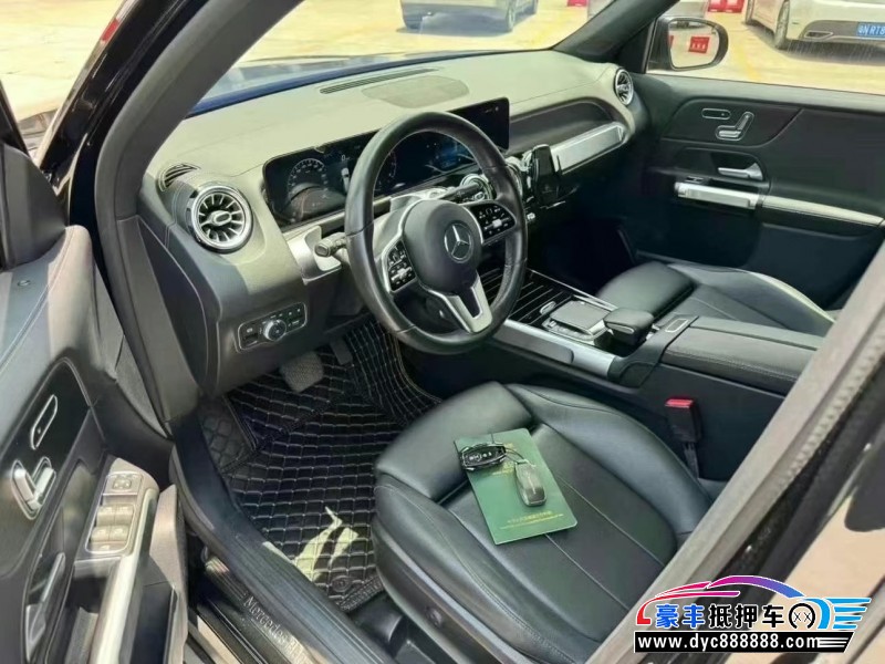 21年奔驰GLB轿车抵押车出售