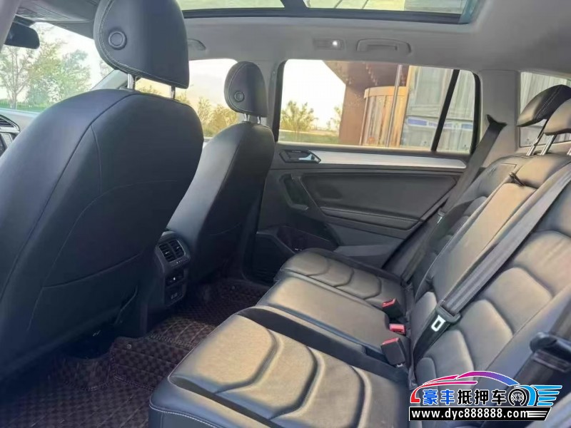 17年大众途观轿车抵押车出售