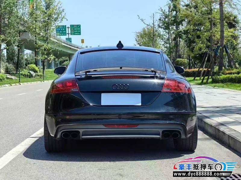 12年奥迪TT轿车抵押车出售
