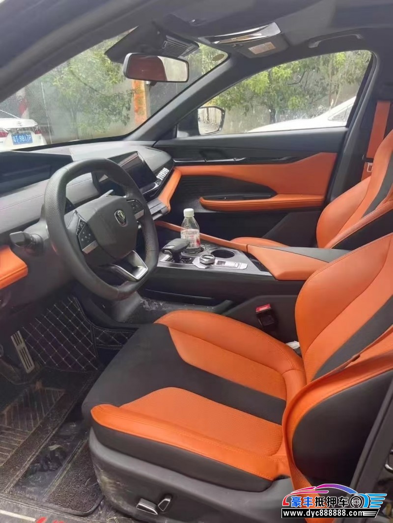 23年长安长安UNI轿车抵押车出售