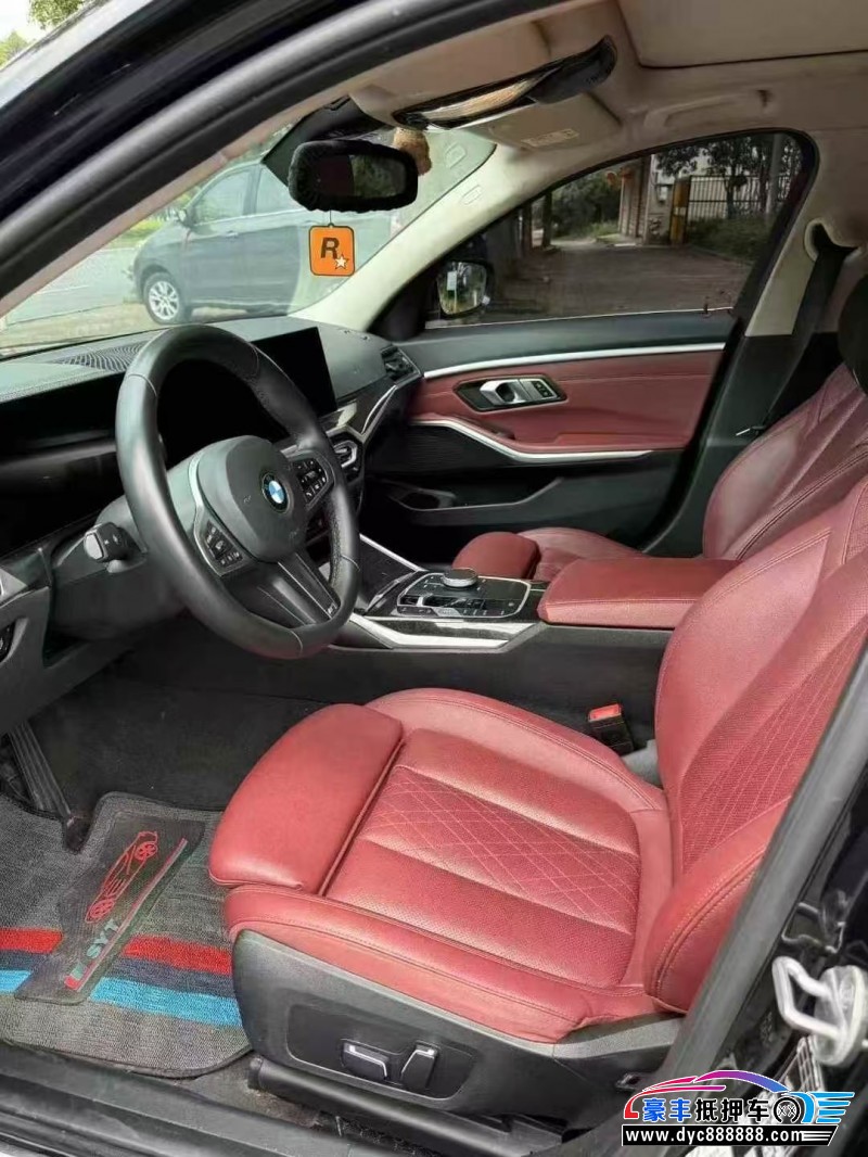 24年宝马3系轿车抵押车出售