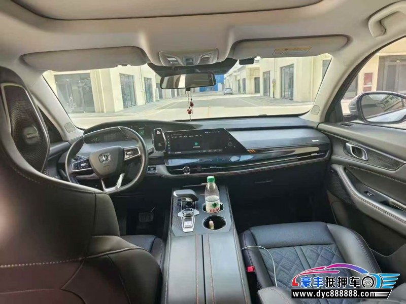 21年长安长安UNI轿车抵押车出售