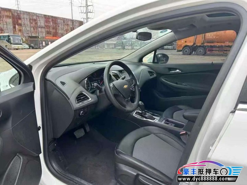 17年雪佛兰科鲁兹轿车抵押车出售