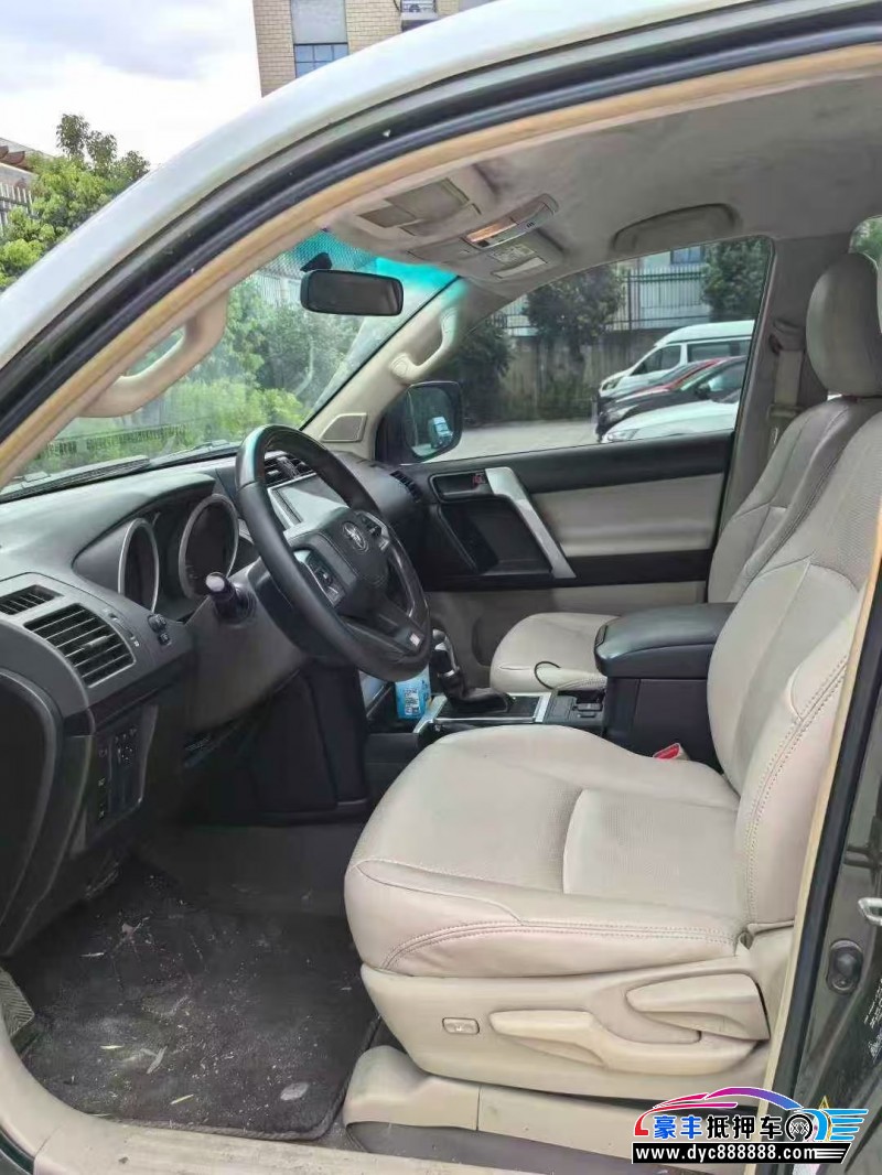 13年丰田普拉多（霸道）轿车抵押车出售