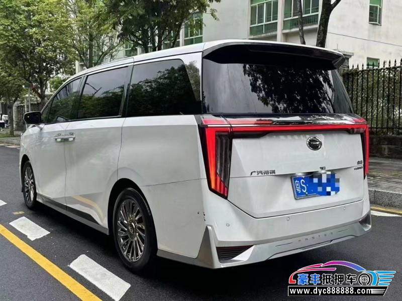 23年传祺M8轿车抵押车出售