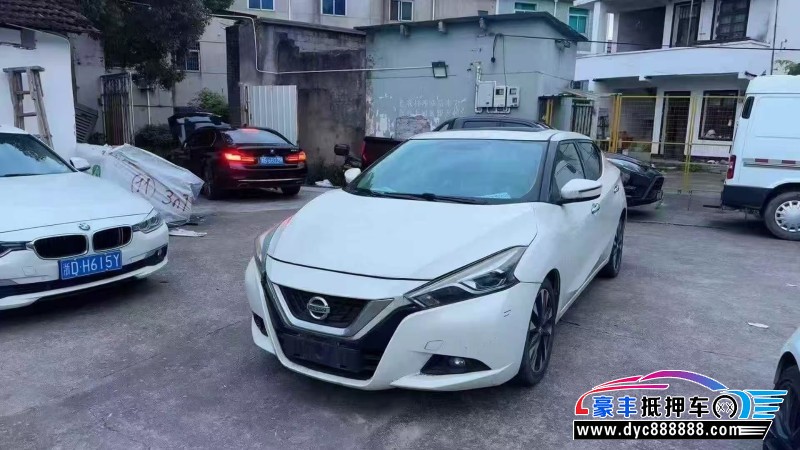 17年日产蓝鸟轿车抵押车出售