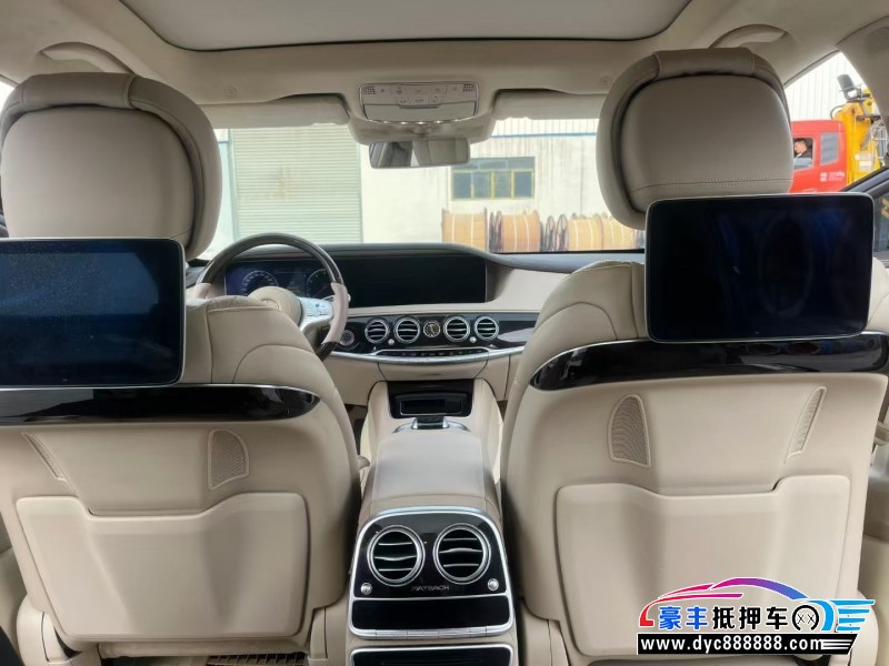18年奔驰迈巴赫S级轿车抵押车出售