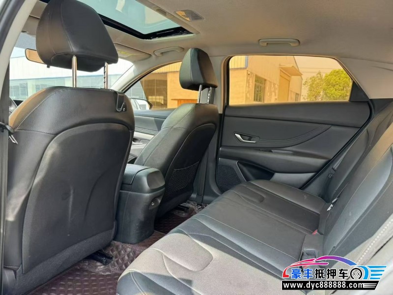 21年现代伊兰特轿车抵押车出售