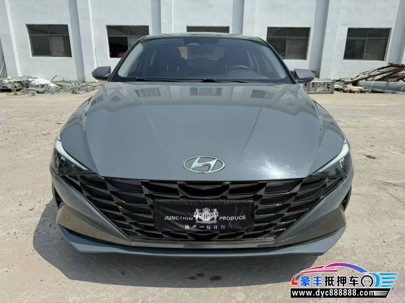 抵押车出售21年现代伊兰特轿车