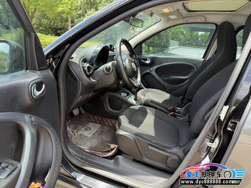 18年奔驰smart轿车抵押车出售