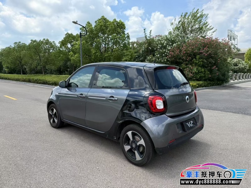 18年奔驰smart轿车抵押车出售