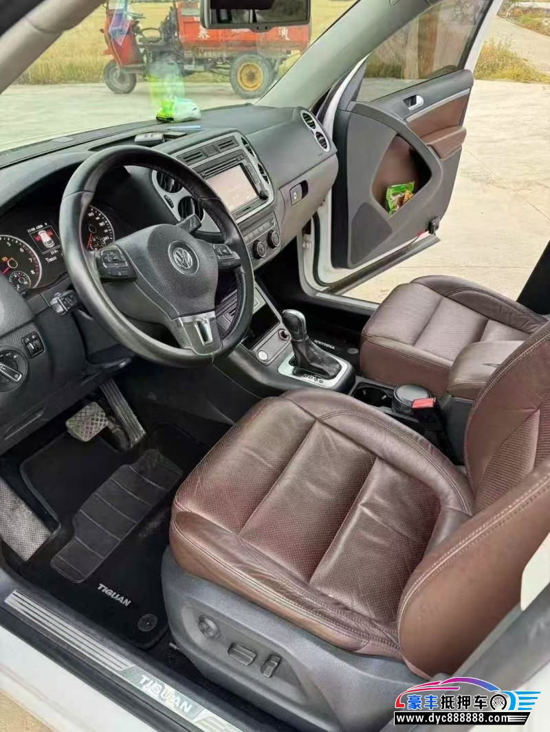 17年大众途观轿车抵押车出售