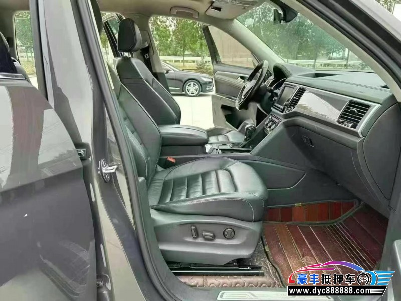 18年大众途昂轿车抵押车出售