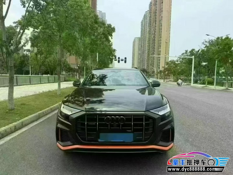 20年奥迪Q8轿车抵押车出售