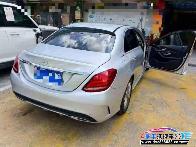 18年奔驰C轿车抵押车出售
