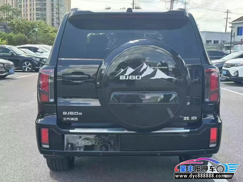 25年北京BJ60轿车抵押车出售